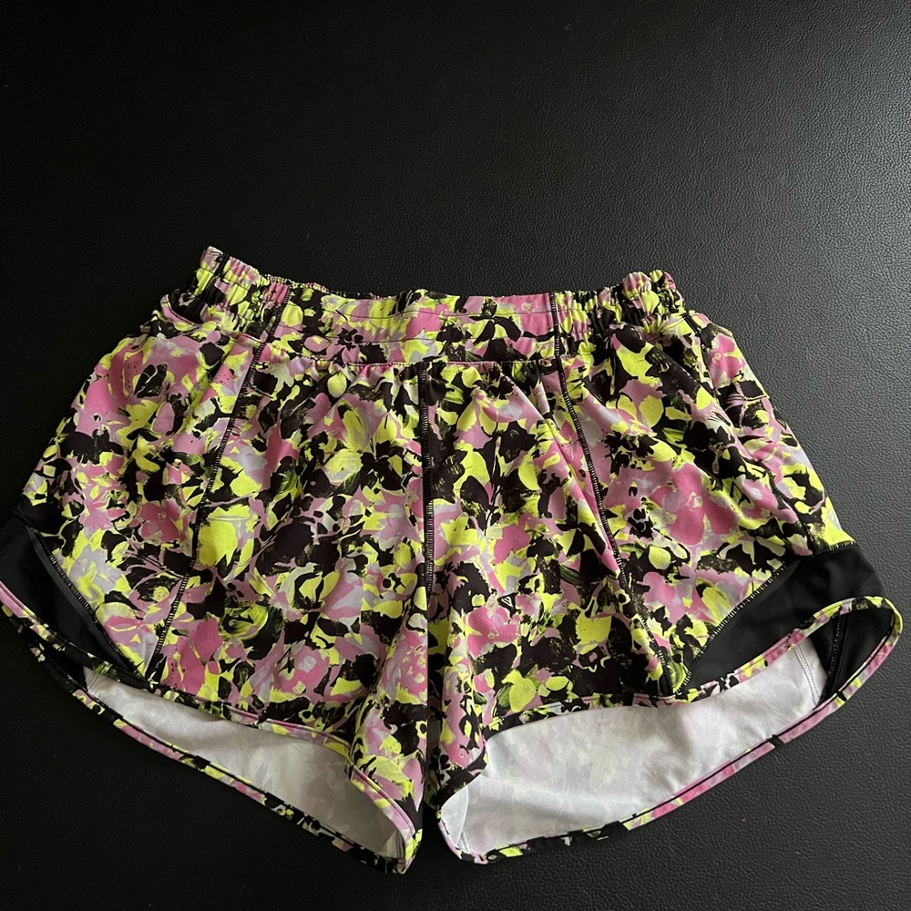 Lulu hottie hot shorts